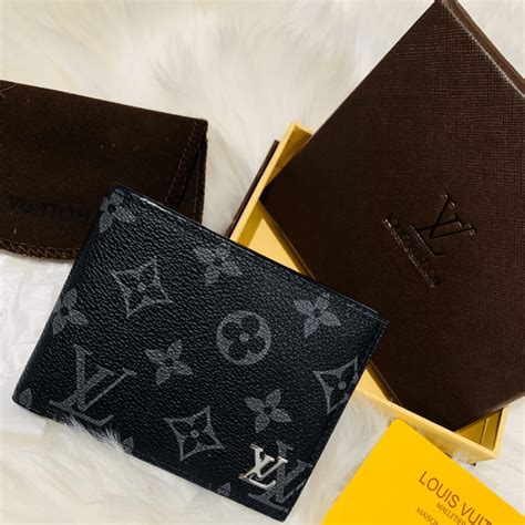 louis vuitton mens small wallet|cool louis vuitton wallet.